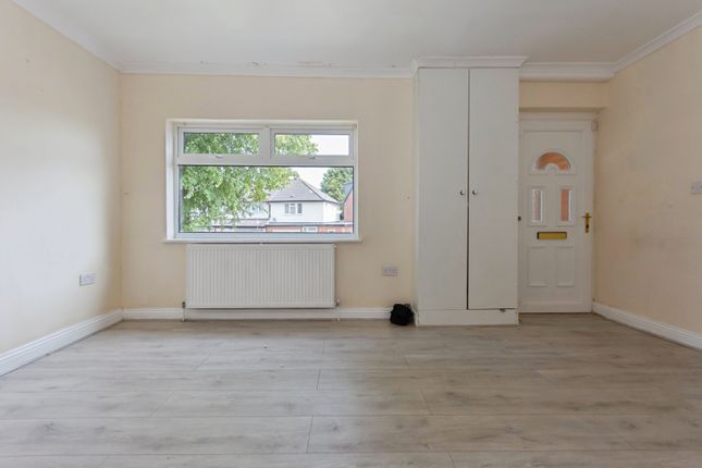 121, Holcombe Road, West Midlands photo 3