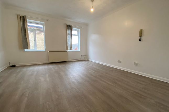 4 Kilnbank, North Farm Road, Tunbridge Wells, Kent photo 3