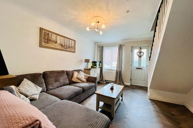 End terrace house for sale in Foxglove Rise, Maidstone
