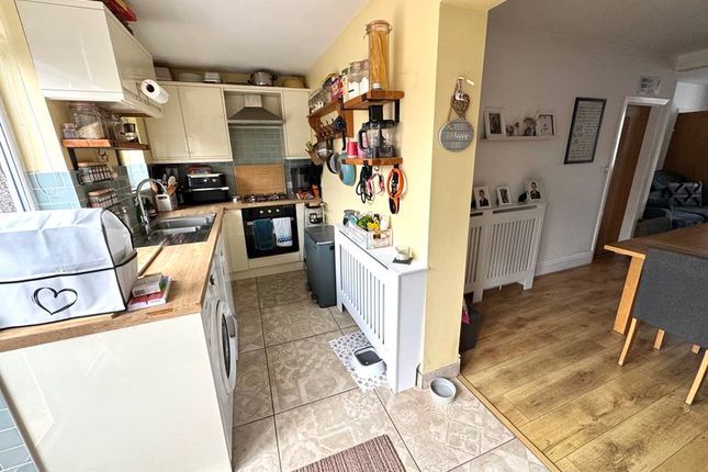 6, Elmfield Road, Nuneaton photo 4