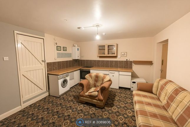 Clifton Place, Newport photo 2