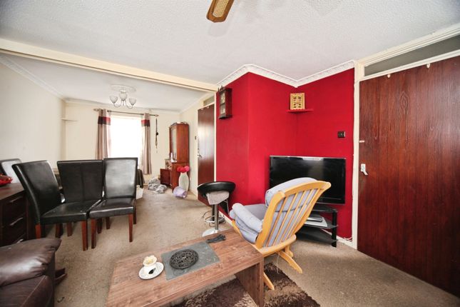Wellington Street, Luton photo 5