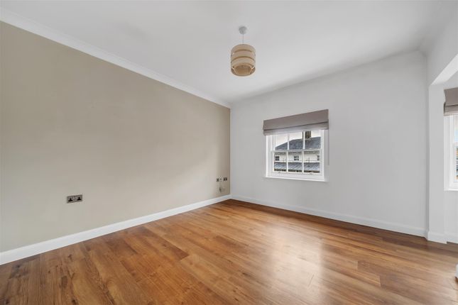 Flat 5, 15, Buttermarket, Dorchester photo 4