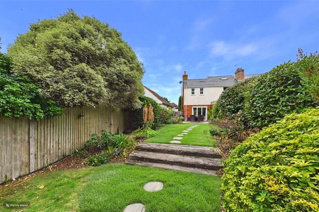 Bumblebee Cottage, 59, Updown Hill, Surrey photo 2