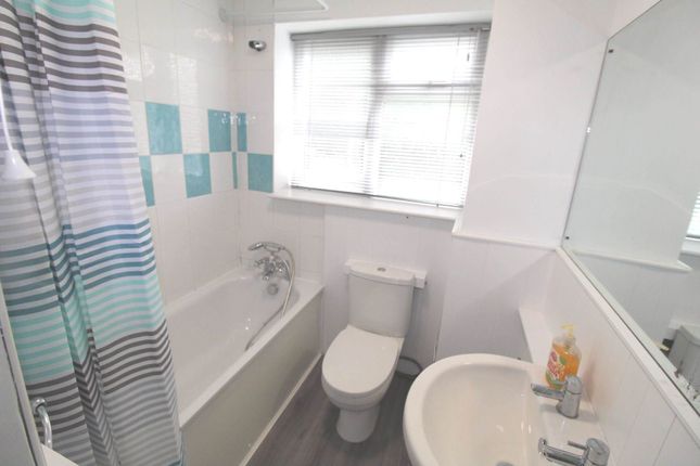 Flat for sale in Cedar Court, High Wycombe