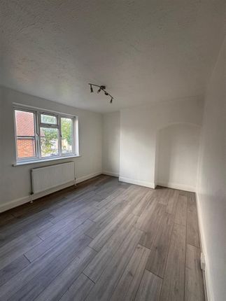 31A, Malden Way, New Malden photo 5