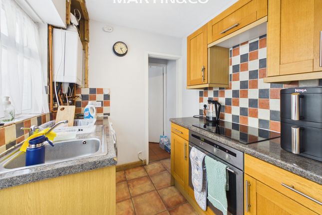 98, Edgell Road, Staines Upon Thames photo 5