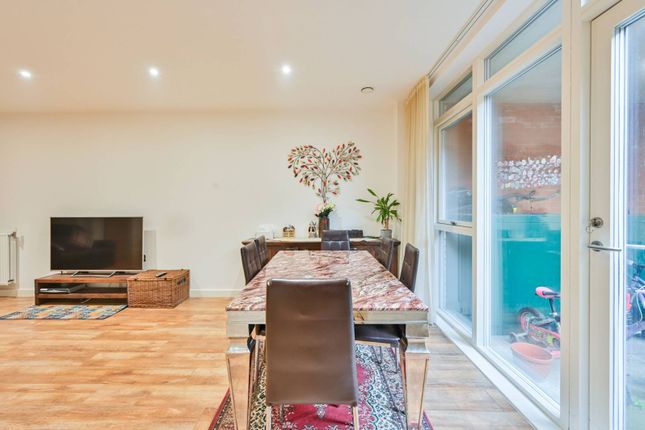 Maisonette for sale in Ruby Mews, Wood Green, London