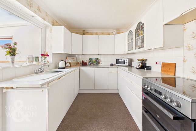 22 Rider Haggard Way, Bungay photo 3
