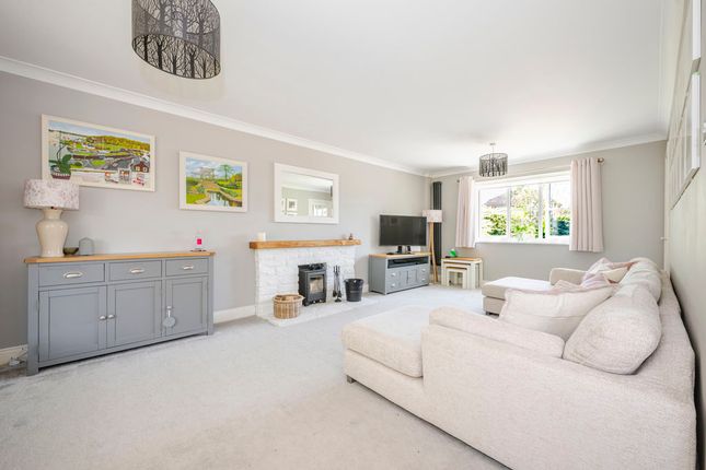 6, Coopers Row, Five Ash Down photo 4