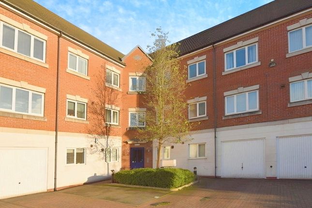 Thumbnail Flat to rent in Birches Rise, Northwood, Stoke-On-Trent, Staffordshire