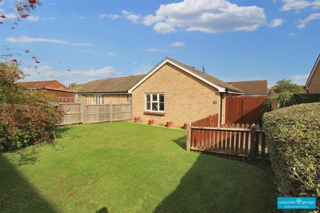 2-bed bungalow on 5, Condor Close, Reading, £230,000