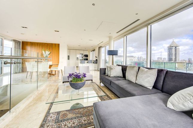 Flat for sale in Chelsea Creek, Chelsea Creek, London