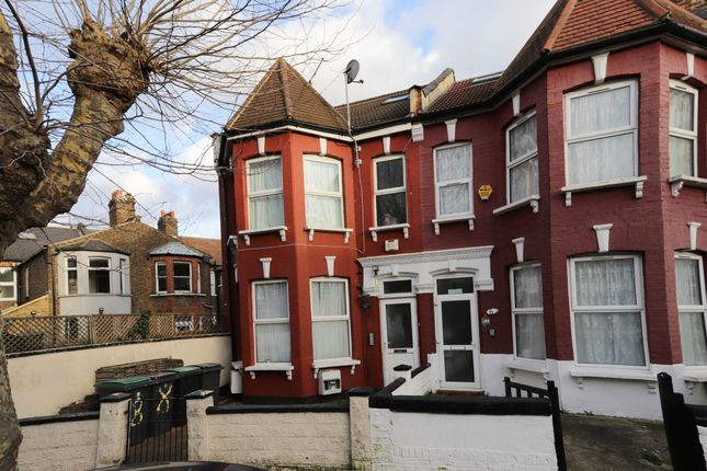 Flat to rent in Waldeck Road, Tottenham