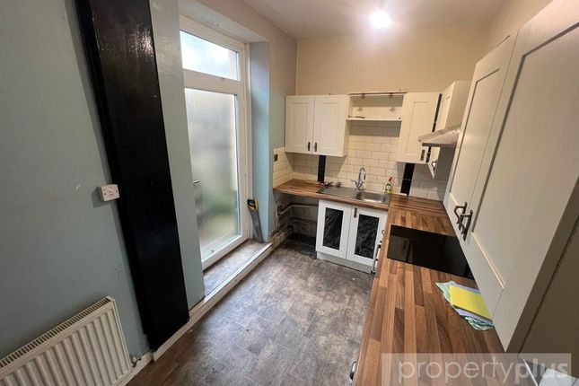 30, Lincoln Street, Porth photo 4