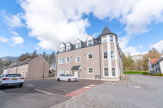 Flat to rent in 5d Firhill Square, Ellon
