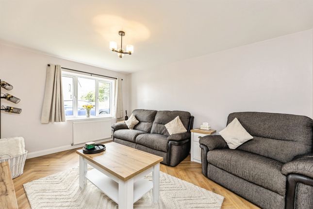 3, Quarry Drive, Barnsley photo 4
