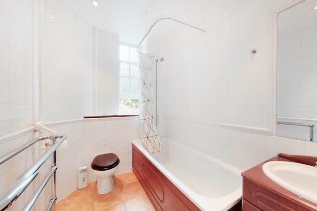 Flat for sale in Grove Court, Circus Road, St John's Wood, London