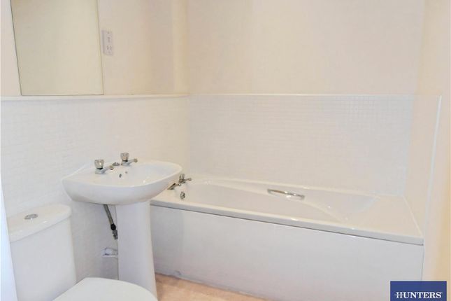 Apartment 5, Calder Edge, Trooper Lane, Halifax photo 5
