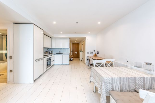 Apartment 1504, London photo 5