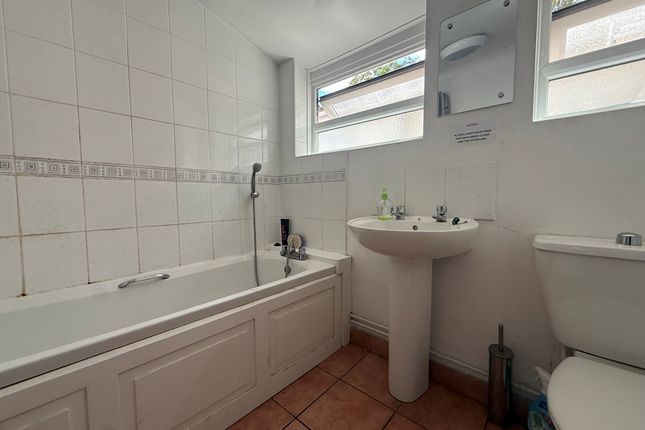 68, Ipswich street, swindon photo 3