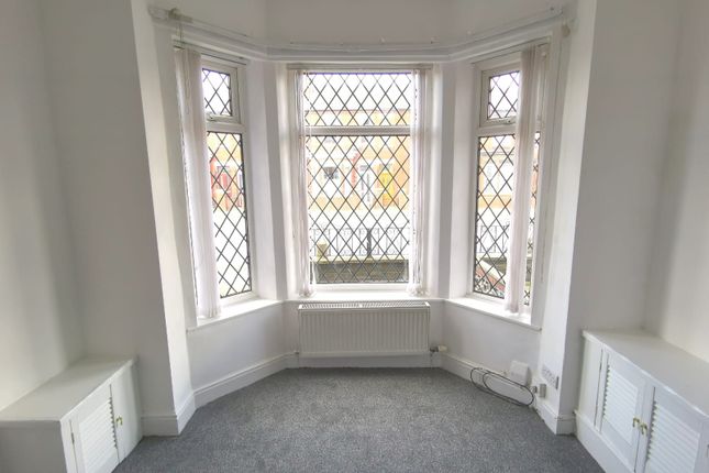 811 Liverpool Road, Manchester photo 3
