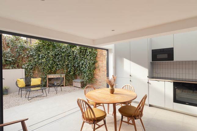 2-bed flat on 199a, Rommany Road, West Norwood, £425,000