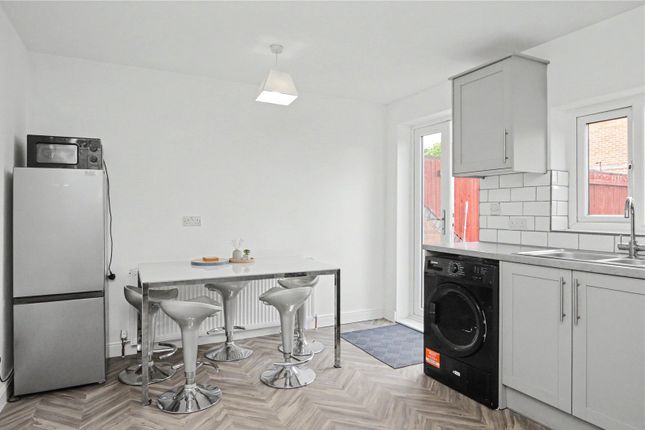 11, Primrose Hill Gardens, Leeds photo 4