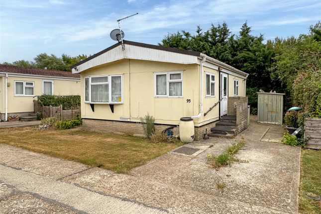 1-bed caravan on 93 Climping Park, Bognor Road, Climping, £70,000
