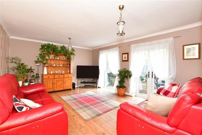 Thumbnail Terraced house for sale in Kingsley Road, Loughton, Essex