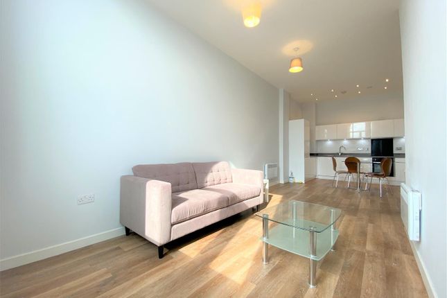 Flat for sale in New York Road, Leeds