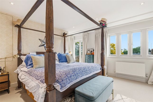 32, Eland Road, London photo 4