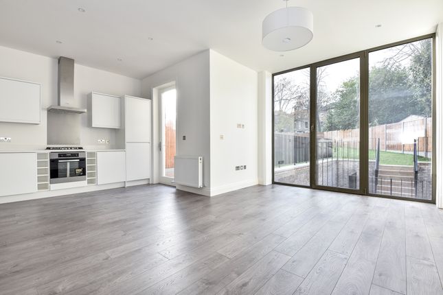 Flat 4, 2, Church Rise, London photo 3