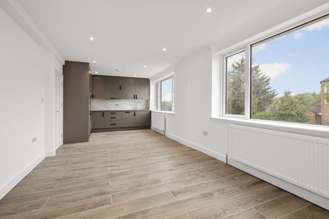 Flat 3, 80 Durham Road,1.Jpg