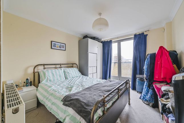 Flat for sale in Canonbury Street, Canonbury, London