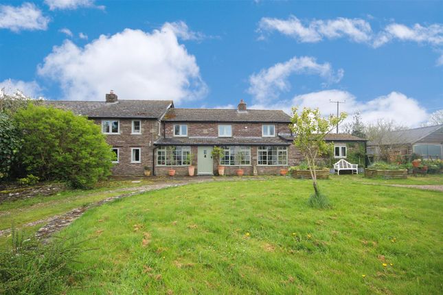 Thumbnail Farmhouse for sale in Walterstone, Hereford