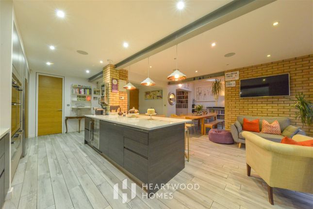 Semi-detached house for sale in Wellington Road, St. Albans