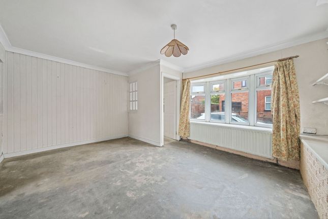 8 Water Street, Newton-Le-Willows photo 2