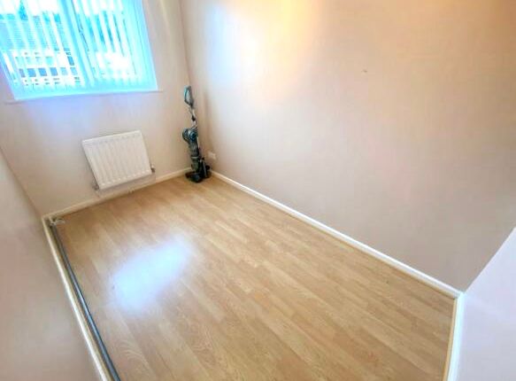 32b, Wren Street, Dudley photo 5