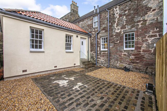 8, School Wynd, Kinross photo 4