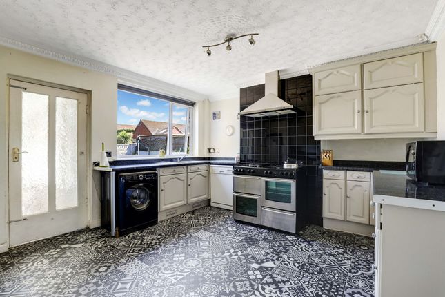 1 Sandhill Road, Nottingham photo 4