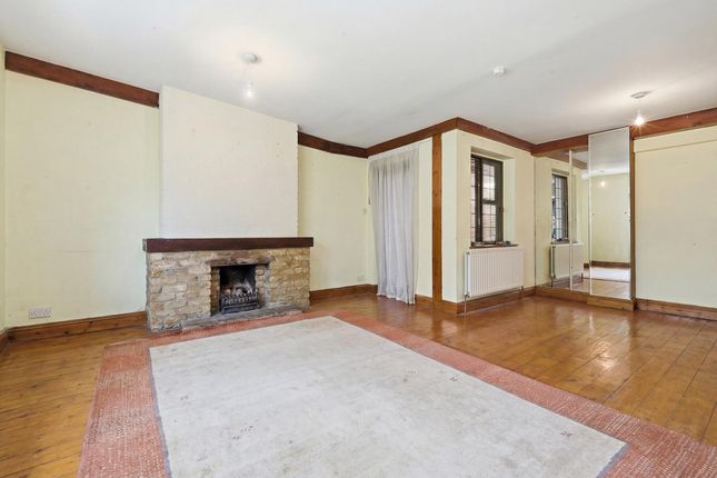 10, Connaught Hill, Loughton photo 4