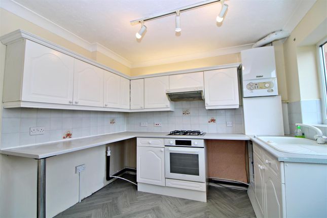 Kitchen.Jpg
