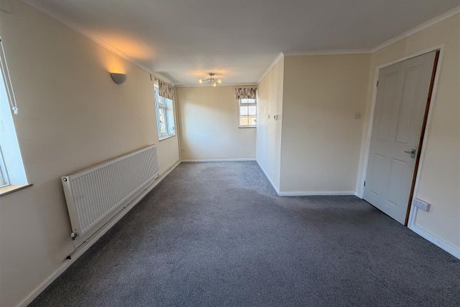 10, Lewins Court, Mount Street, Battle photo 4