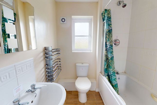 35 Lily Court Lily Drive, Stoke-On-Trent photo 3