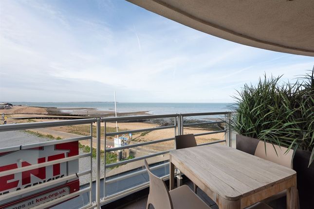 Flat for sale in Beach Walk, Whitstable