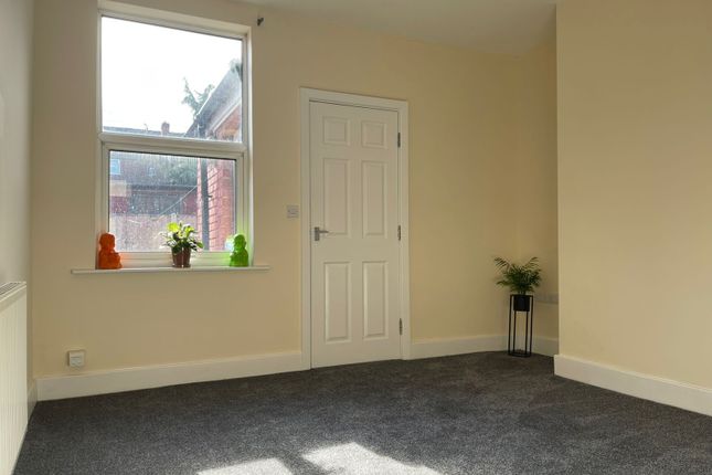 17, St Johns Road, Balby, Doncaster photo 4