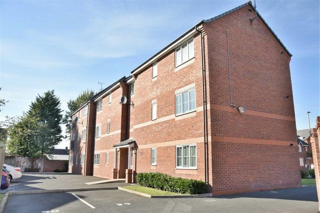 Thumbnail Flat for sale in Brentwood Grove, Leigh