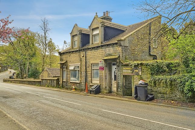 20, Rochdale Road, Sowerby Bridge photo 2