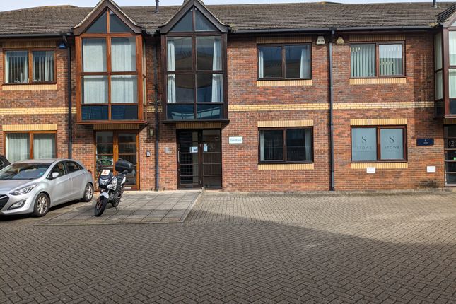 Office to let in Mary Road, Guildford